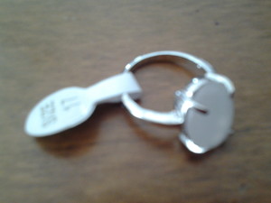 Anillo Plateado con piedra blanca