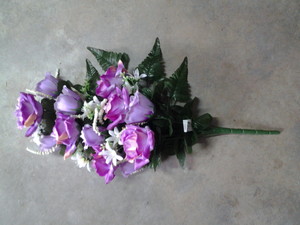 Ramo flores con rosas color lila