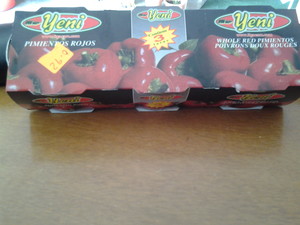 Pimientos rojos. Paquete de 3 latas. YENI
