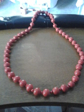 Collar de bolas de madera. Rojo.