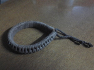 Pulsera marrón