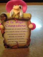 Brujita de la suerte con dedicatoria. A la Mejor compañera.